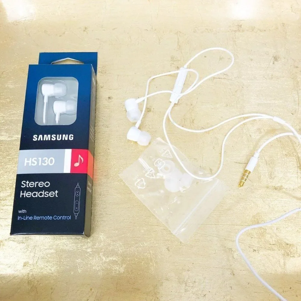 🔥 Samsung HS130 wired earbud headphones with in line remote control and mic